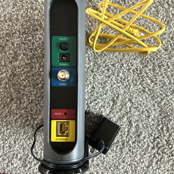 Motorola Modem MB7621 in great condition - Picture 7 of 7